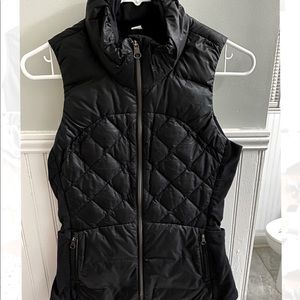 Black Lululemon puff vest 4